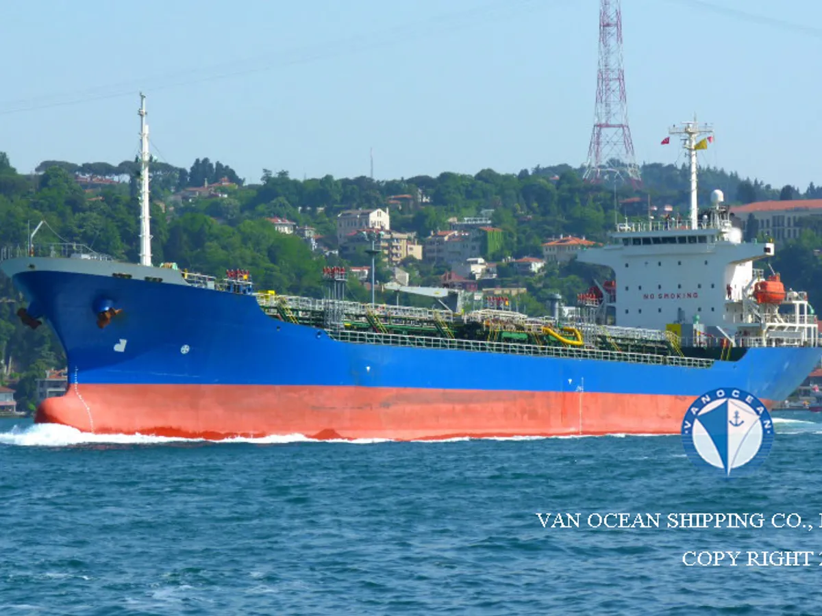 Navio-tanque de óleo/produtos químicos à venda