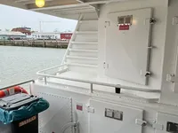 Navio de patrulha à venda