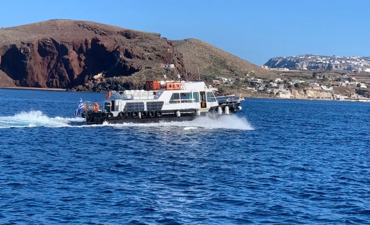 Navio de passageiros à venda