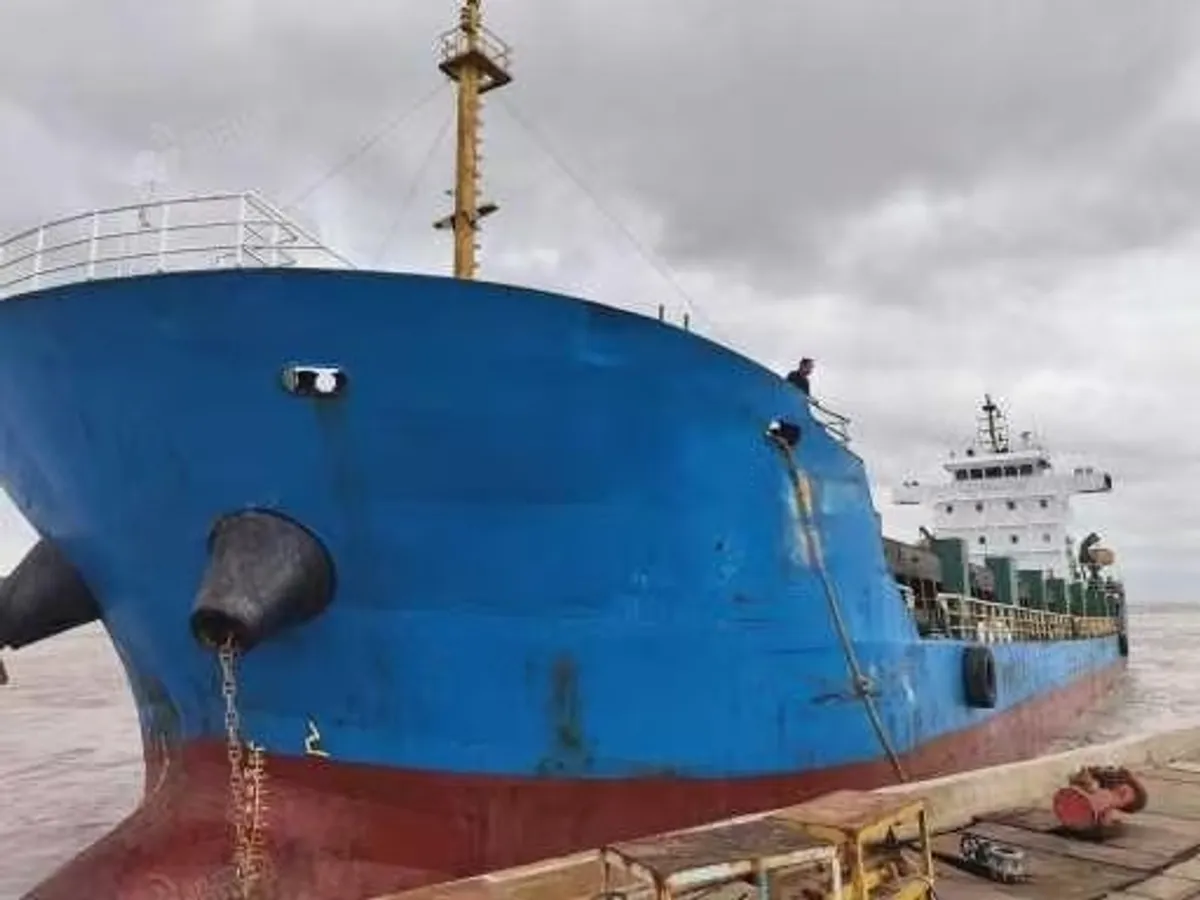 Navio porta-contêineres à venda