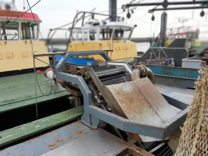 Navio de pesca de arrasto à venda