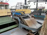 Navio de pesca de arrasto à venda