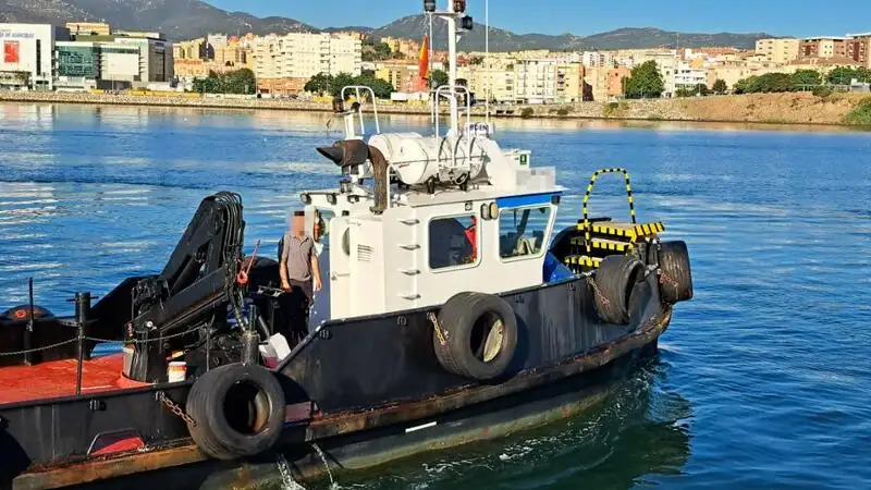 Barcos de trabalho à venda