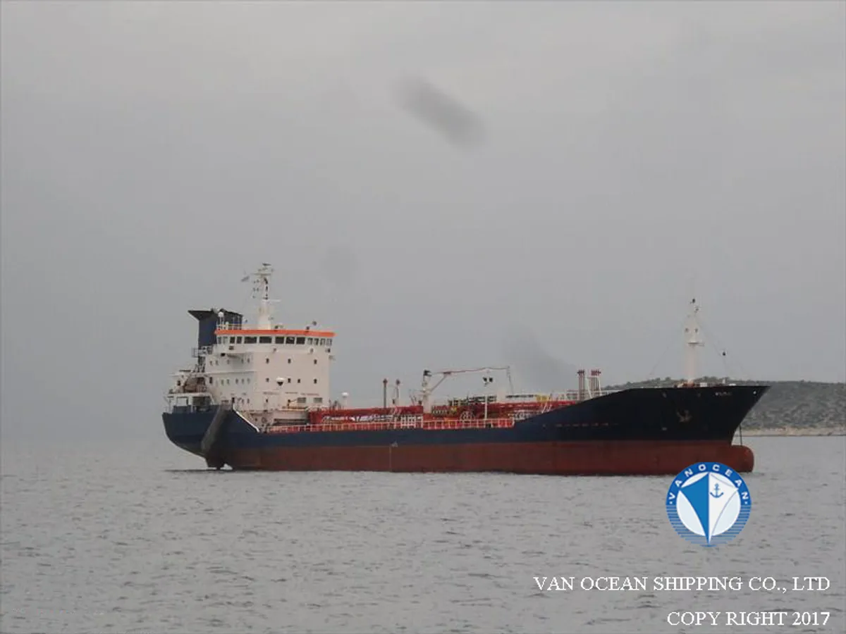 Navio-tanque de óleo/produtos químicos à venda