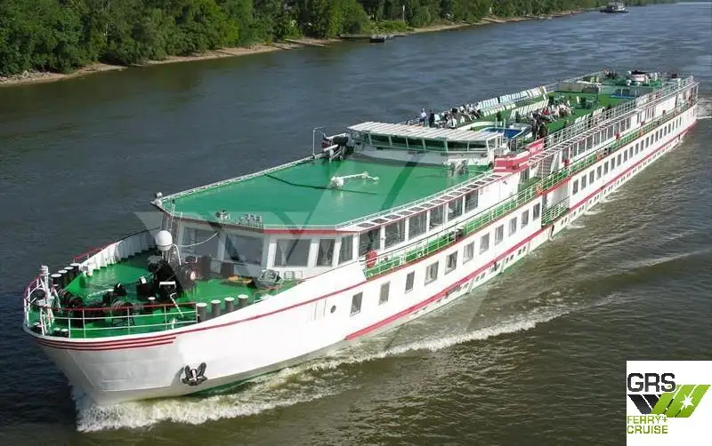 Navio de cruzeiro à venda