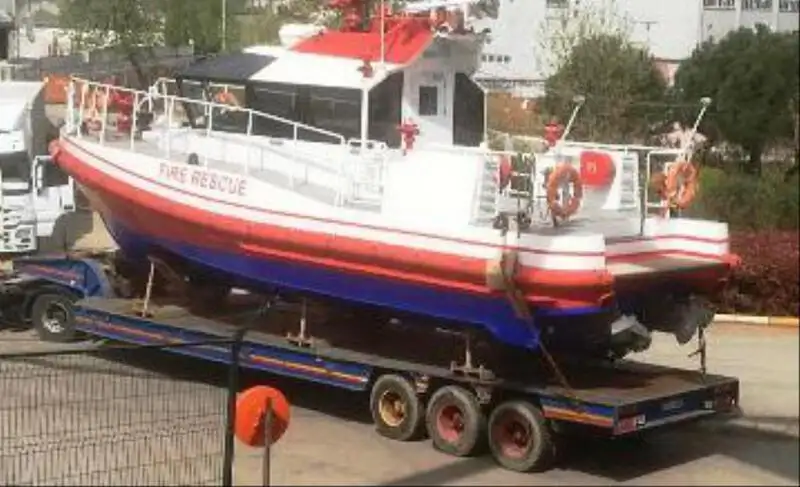 Barcos de trabalho à venda