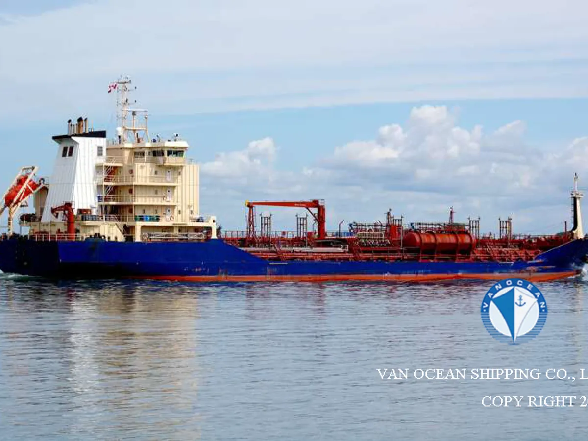 Navio-tanque de óleo/produtos químicos à venda