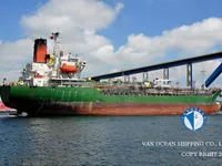 Navio-tanque de óleo/produtos químicos à venda