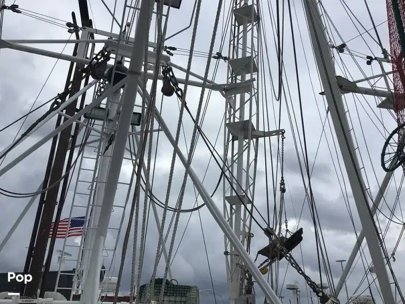 Navio de pesca de arrasto à venda