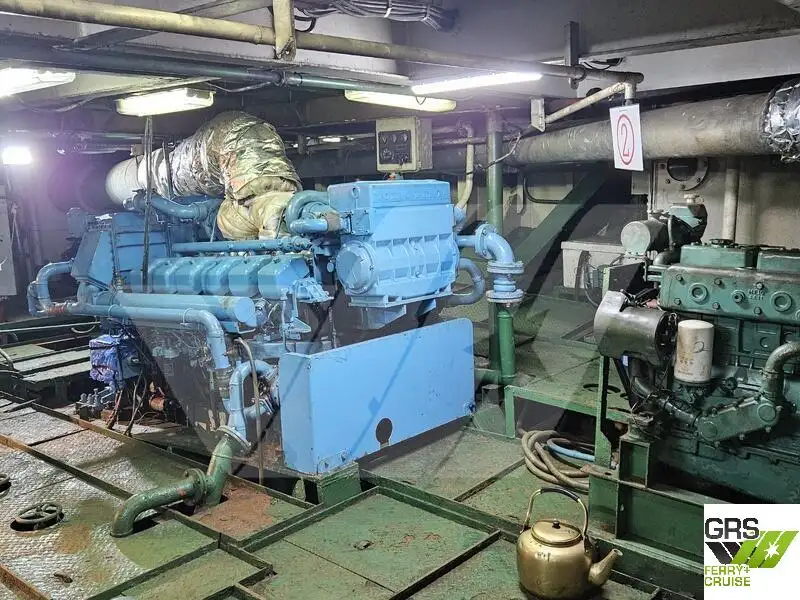 Balsa de desembarque, tanque à venda