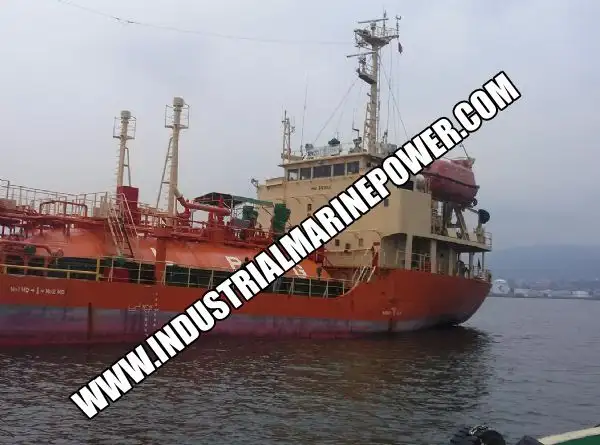 Navio transportador de GNL à venda