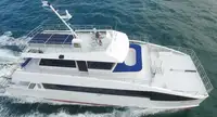 Catamarã à venda