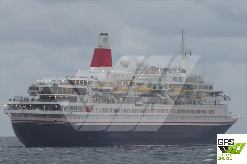 Navio de cruzeiro à venda
