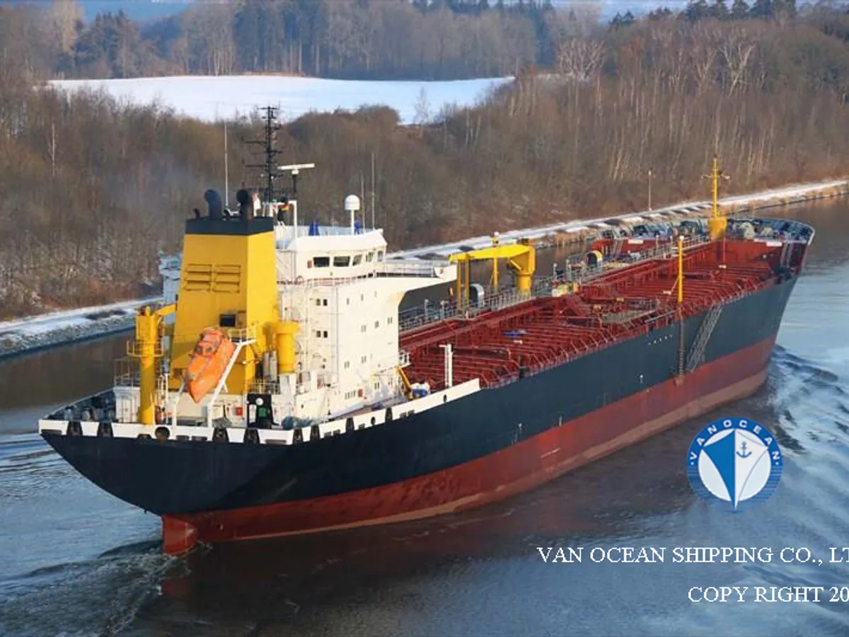 Navio-tanque de óleo/produtos químicos à venda