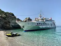 Navio de passageiros à venda