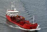 Oil/Chemical tanker à venda