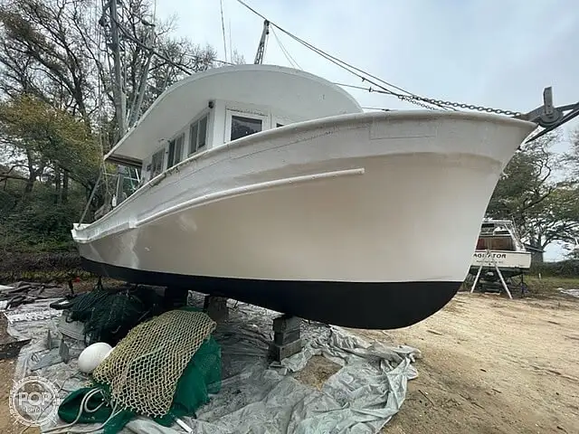 Navio de pesca de arrasto à venda