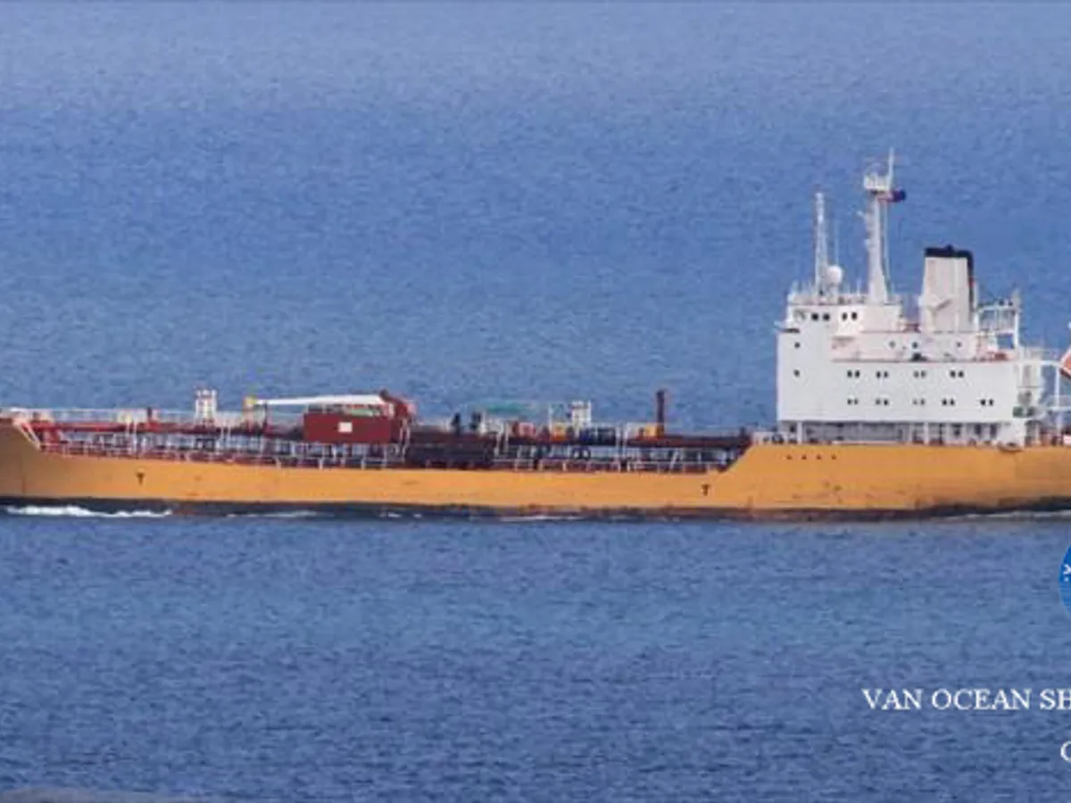 Navio-tanque de óleo/produtos químicos à venda