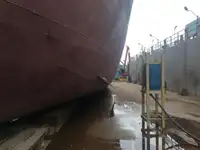 Navio frigorífico à venda