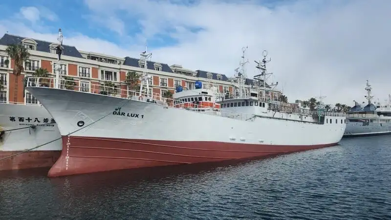 Navio de pesca de arrasto à venda