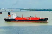 Oil/Chemical tanker à venda