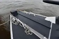 Navio de resgate à venda