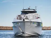 Navio de passageiros à venda