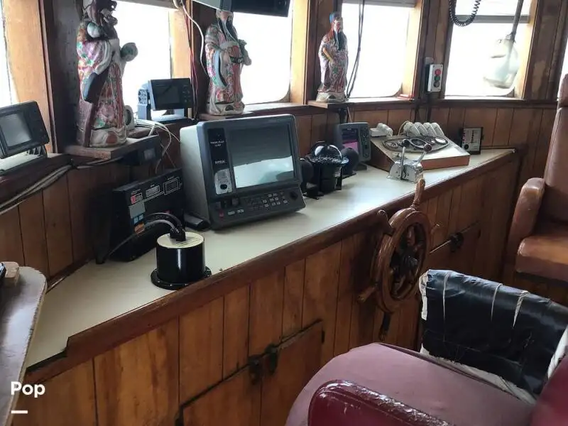 Navio de pesca de arrasto à venda