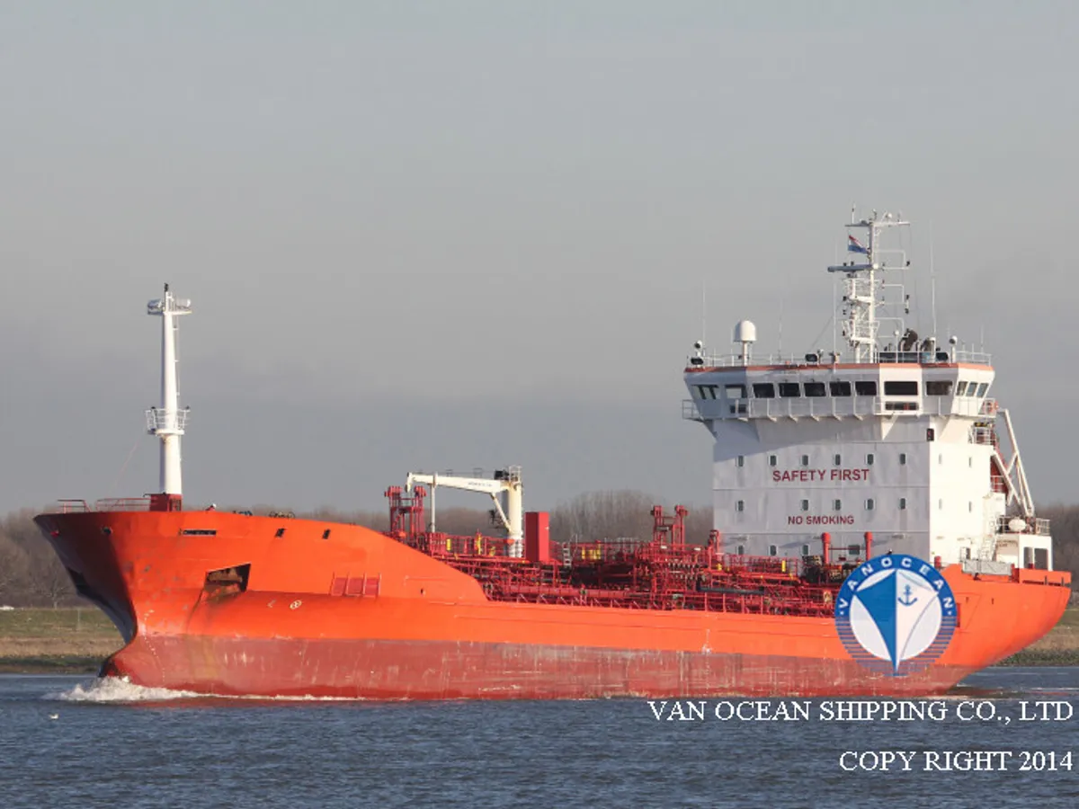 Navio-tanque de óleo/produtos químicos à venda