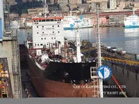 Navio-tanque de óleo/produtos químicos à venda