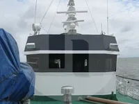 Navio de pesca à venda