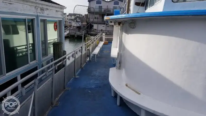 Catamarã à venda