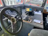 Barco de tripulação à venda