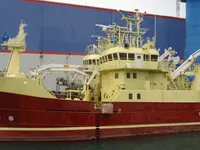 Navio de pesca de arrasto à venda