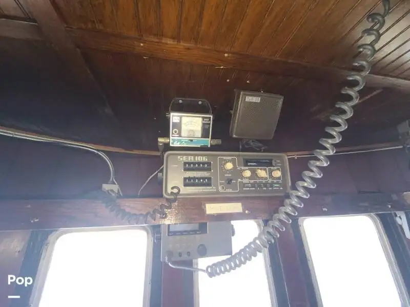 Navio de pesca de arrasto à venda