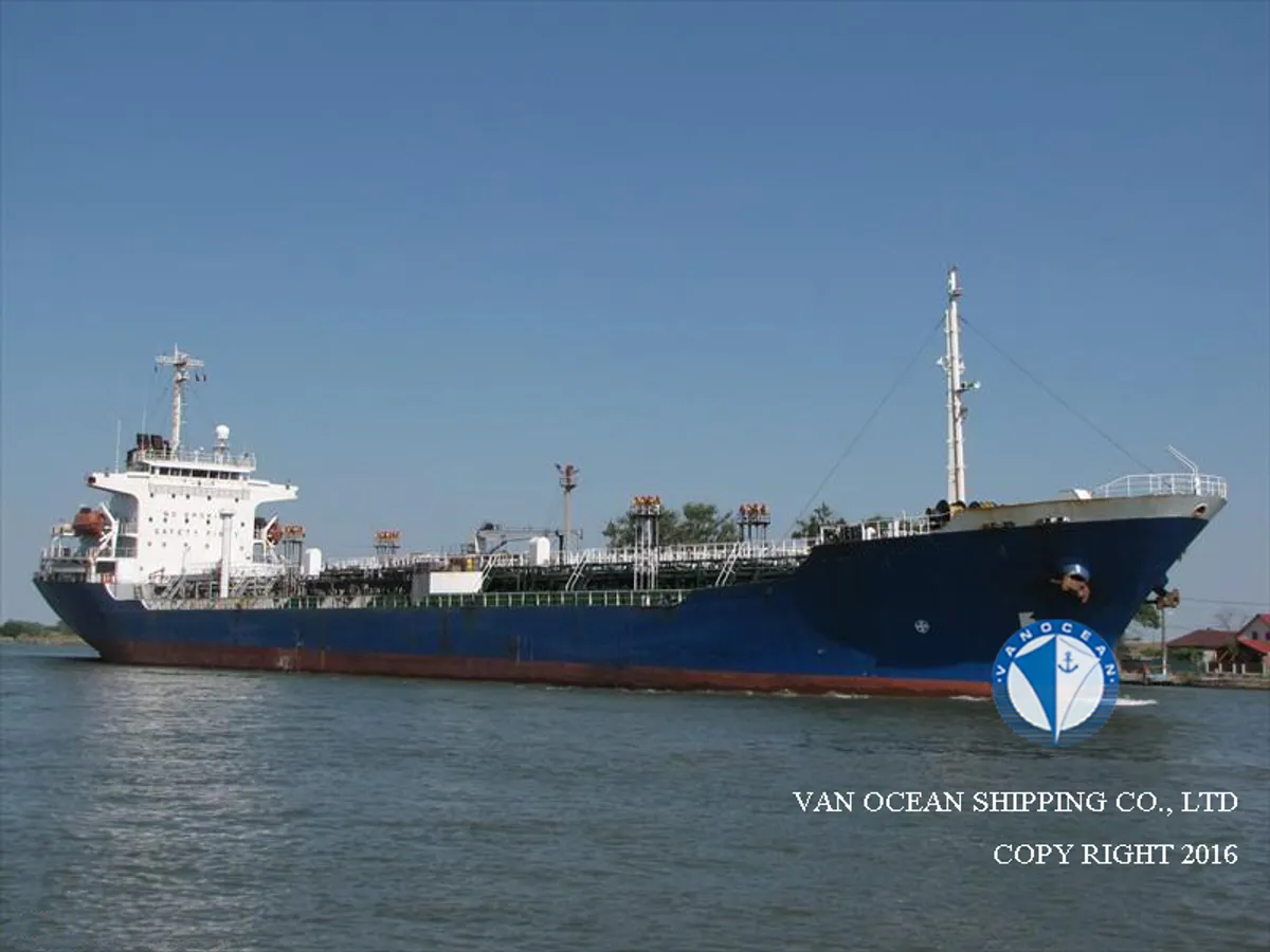 Navio-tanque de óleo/produtos químicos à venda