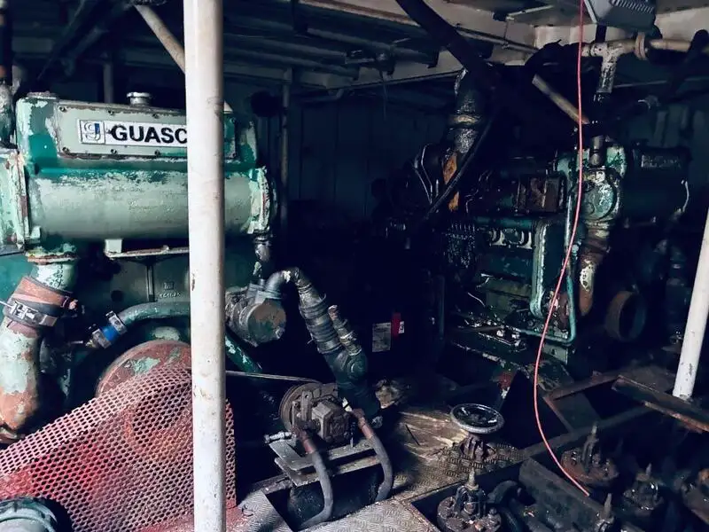 Barcos de trabalho à venda