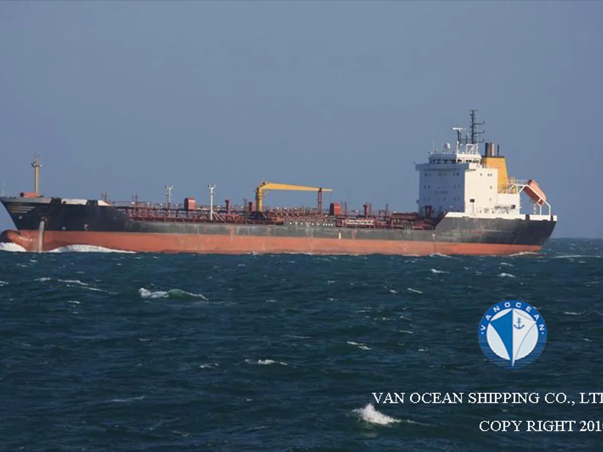 Navio-tanque de óleo/produtos químicos à venda