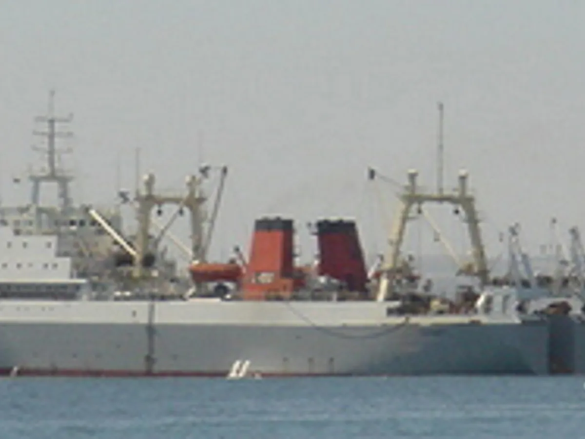 Navio de pesca de arrasto à venda