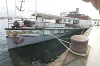 Barcaça à venda