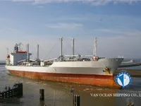 Navio frigorífico à venda