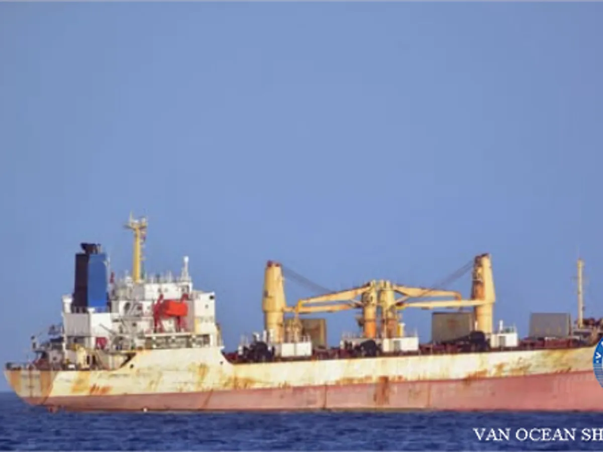 Navio frigorífico à venda