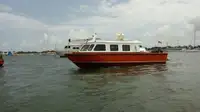 Barco de tripulação à venda