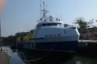 Navio porta-contêineres à venda