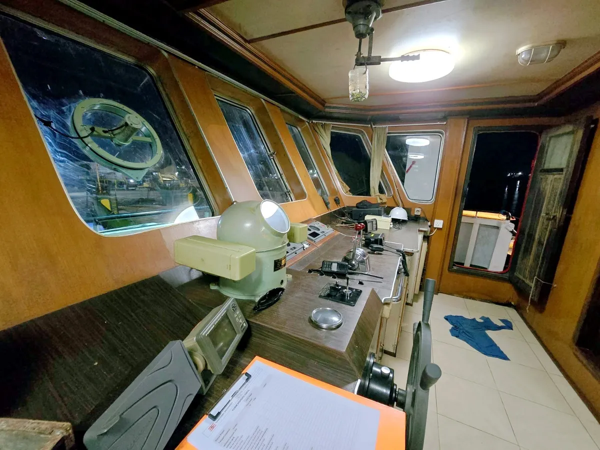 Balsa de desembarque, tanque à venda