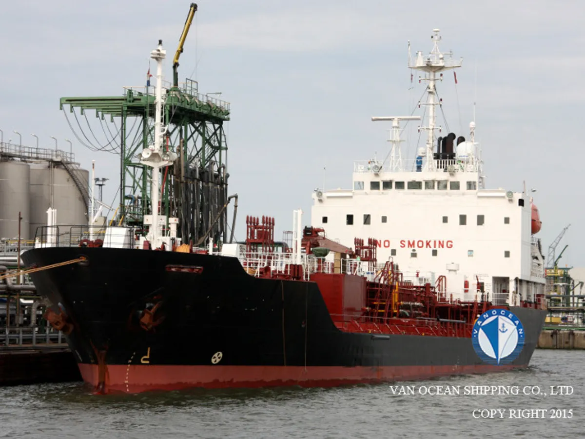 Navio-tanque de óleo/produtos químicos à venda