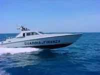 Barco patrulha à venda