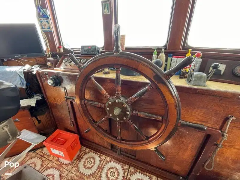 Navio de pesca de arrasto à venda