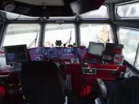 Barco de tripulação à venda
