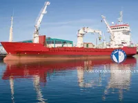 Navio frigorífico à venda